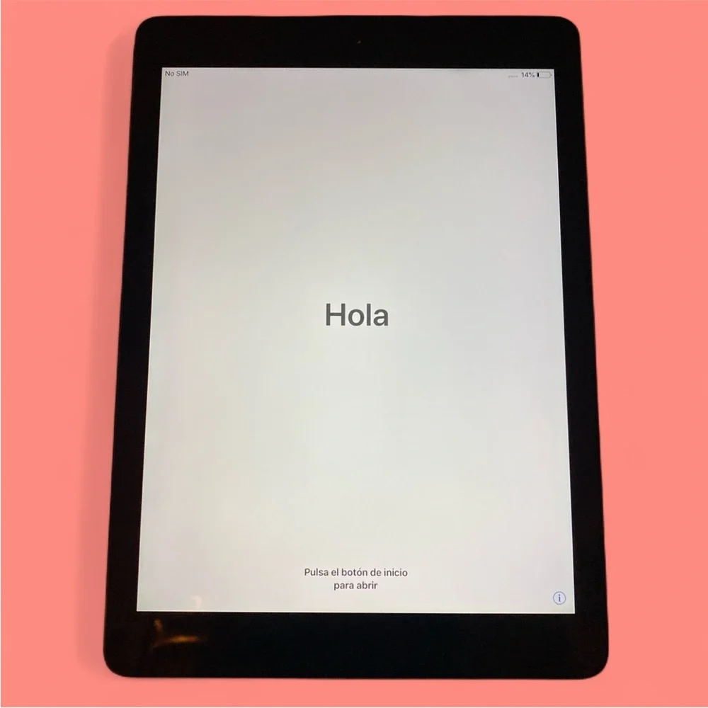 Wi-Fi + Cellular IPad Air 16 gb Completely Restored To Factory Settings